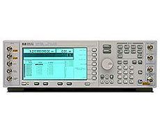 Defnyddiwyd generadur signal Agilent E4432B